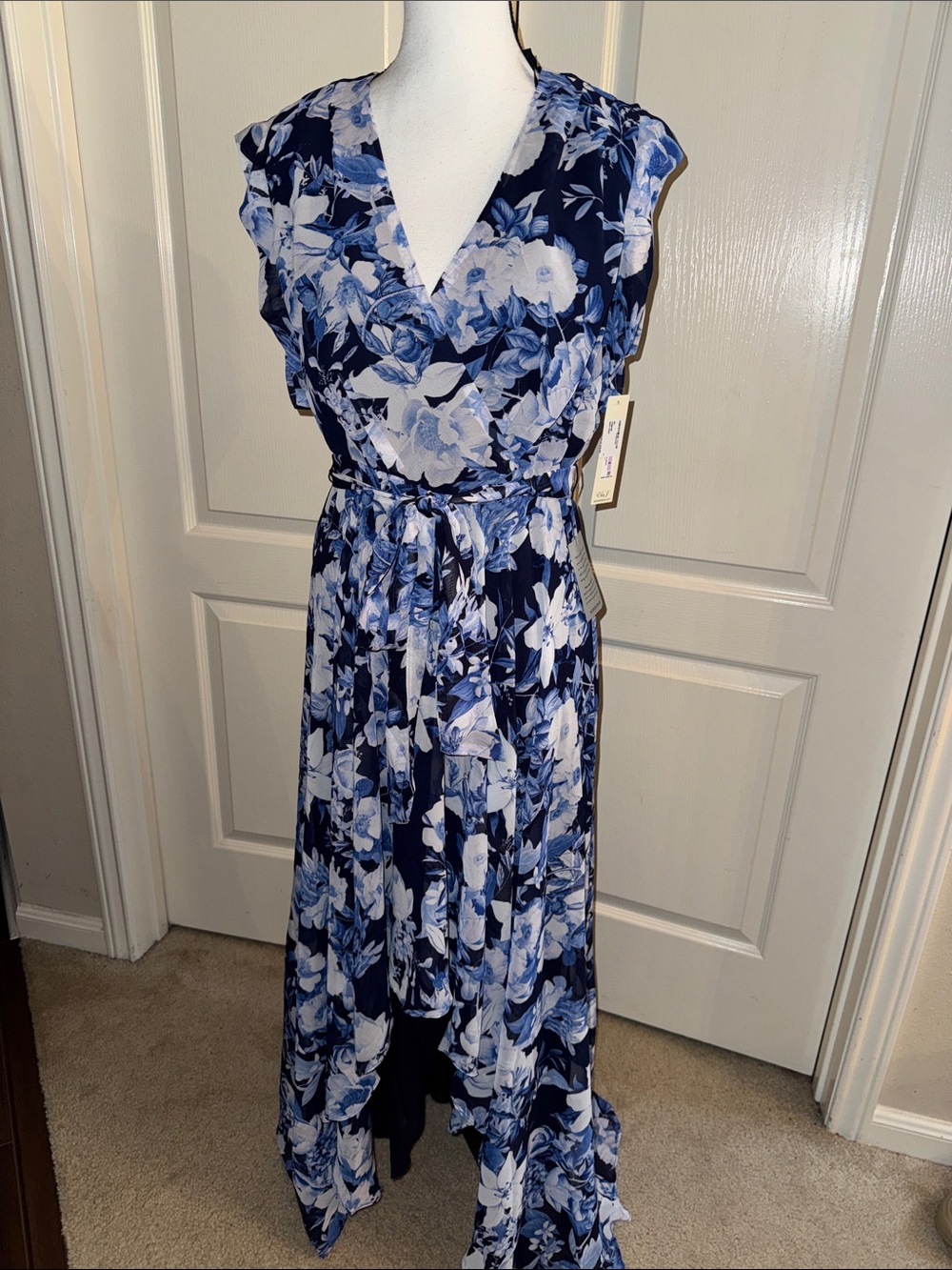 NEW - Navy & White Floral High-Low Wrap Dress - Size 6